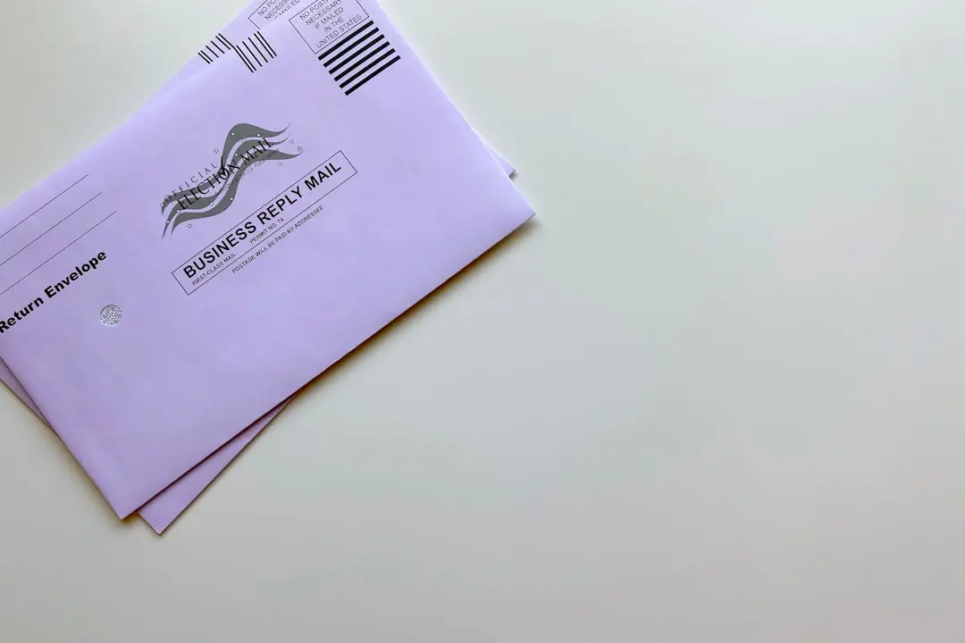 Lawploy hero background